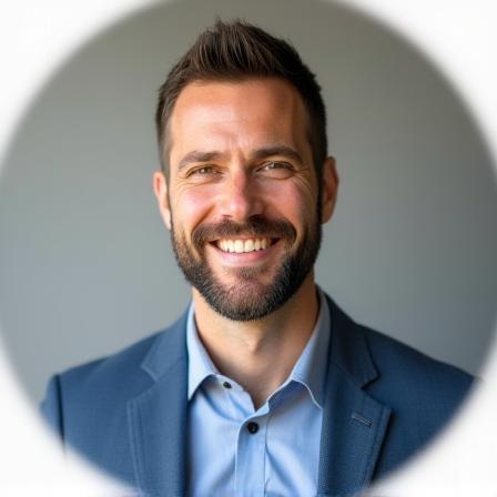 Daniel Thompson Head Trainer